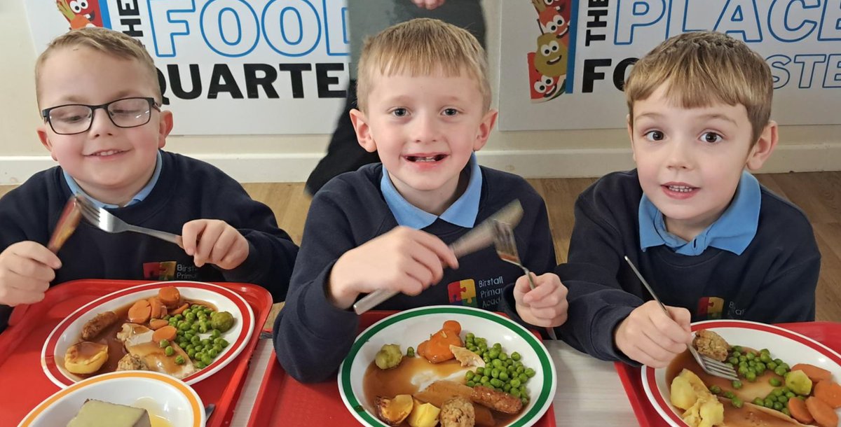 BirstallAcad13's tweet image. It's Christmas Dinner Day in school:
Turkey &amp;amp; stuffing balls✅
Pigs in blankets &amp;amp; brussel sprouts✅ 
Enough desserts for everyone 🍰😋✅
Huge thanks to our culinary superheroes, Ms Smith &amp;amp; Ms Crampton, for our festive feast 🎄– and for keeping us happily full all year round!👏