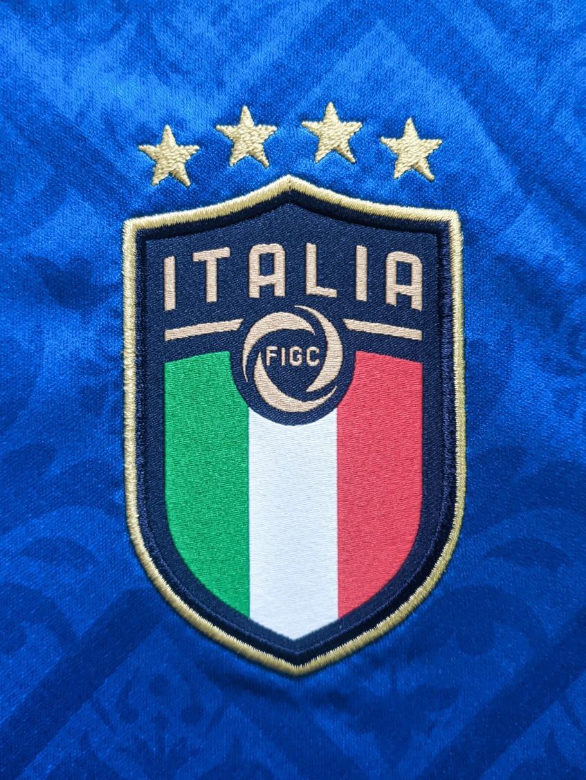 VsKitCorner's tweet image. 🇮🇹 For Sale!

Official Italy 2020 Home shirt. 

Large. 

BNWT. 

£85.

DM for more information/pictures.