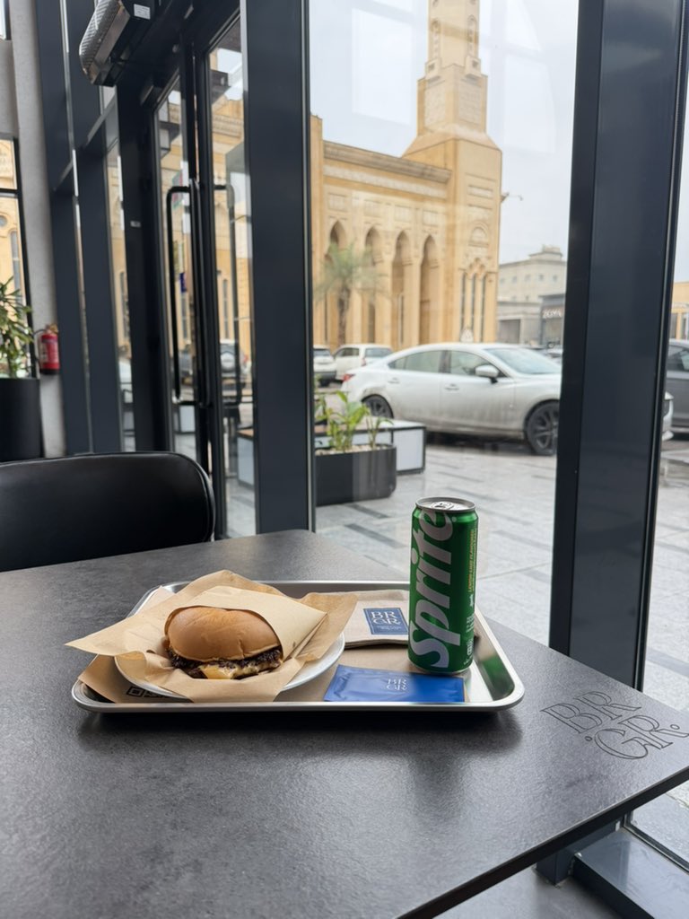 _abr12's tweet image. ننسى ما صار بالأمس❣️
١٦ ديسمبر