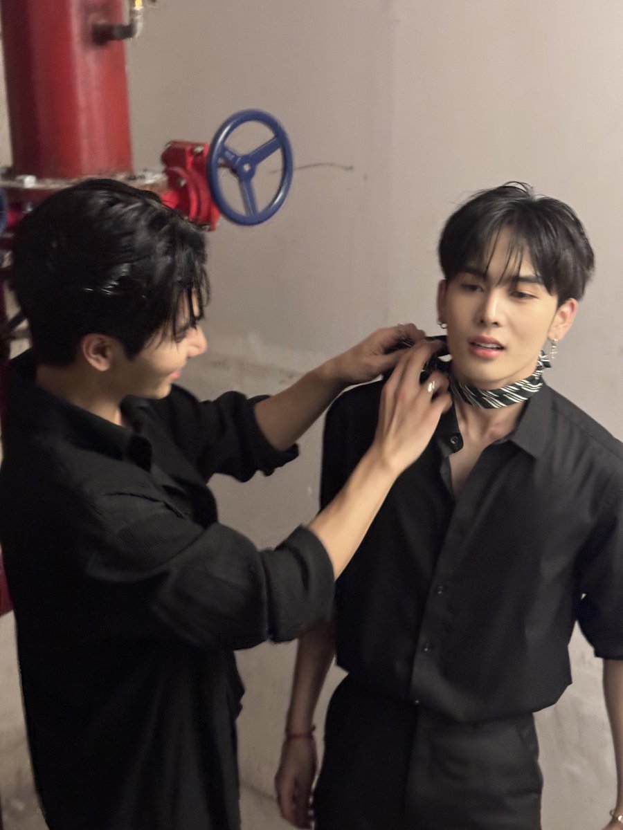 perthppe's tweet photo. วันนี้ขอบคุณทุกคนมากๆนะครับ ดีใจที่ได้เจอมากๆ ไว้มีโอกาสมาพบกันใหม่นะครับ รักๆ🖤🤍🙏🏻
@Ppsanta 
 #AvatarFireAndAshTHxPS https://t.co/8twW7AN0qC