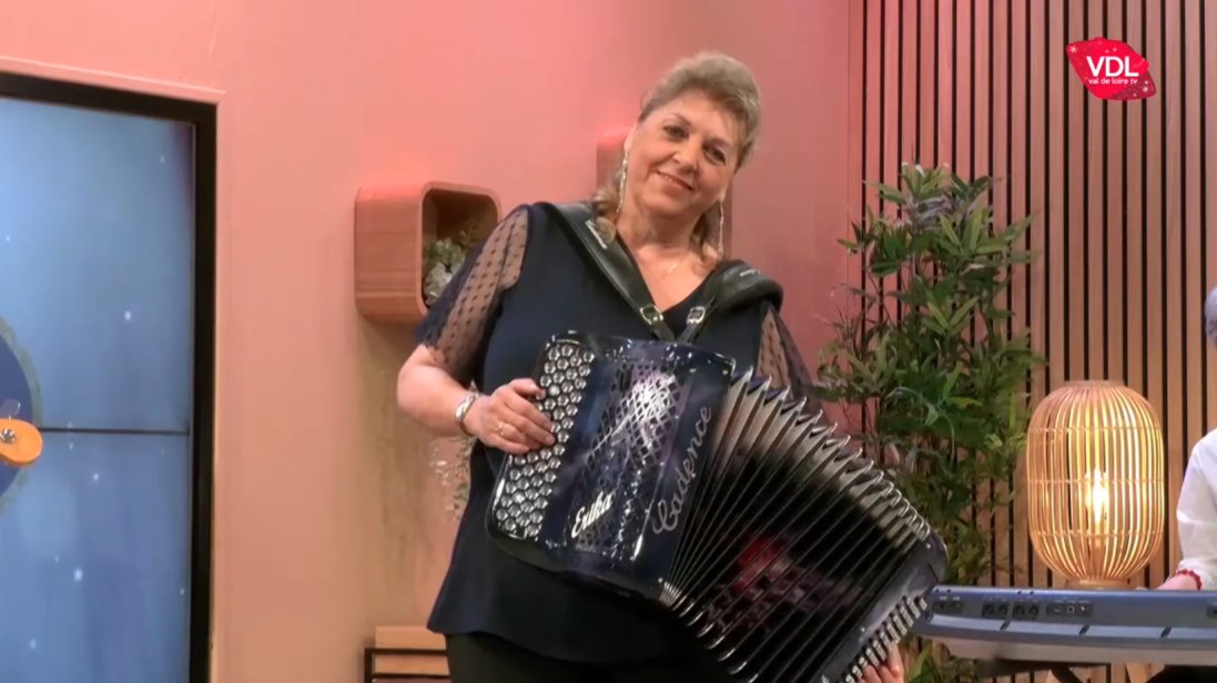 DeWebNer tweet media