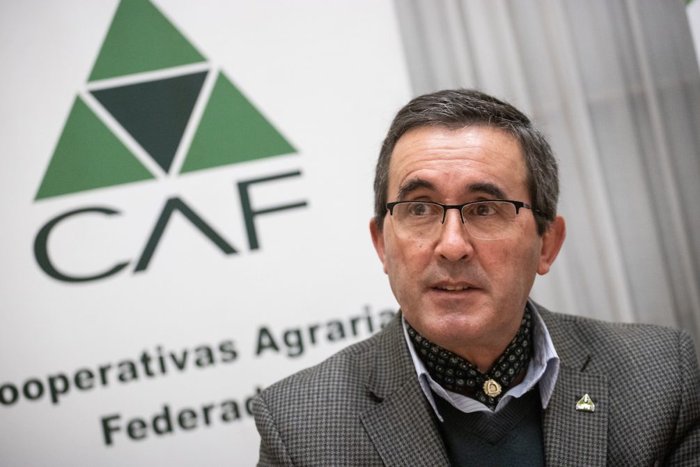Cooperativas Agrarias Federadas (<a href="/CAFUruguay/">CAF</a>) realizó su actividad de cierre de año en San Carlos. Sobre las principales conclusiones de 2025 y temas pendientes a seguir trabajando en 2026, conversamos con el presidente de esa institución, Pablo Perdomo.
soundcloud.com/user-856587651…