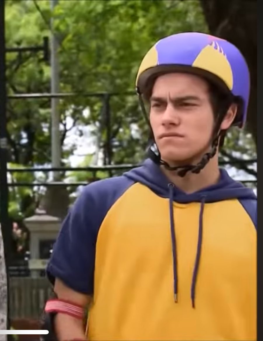 gastinalvr's tweet image. ahhh separados al nacer