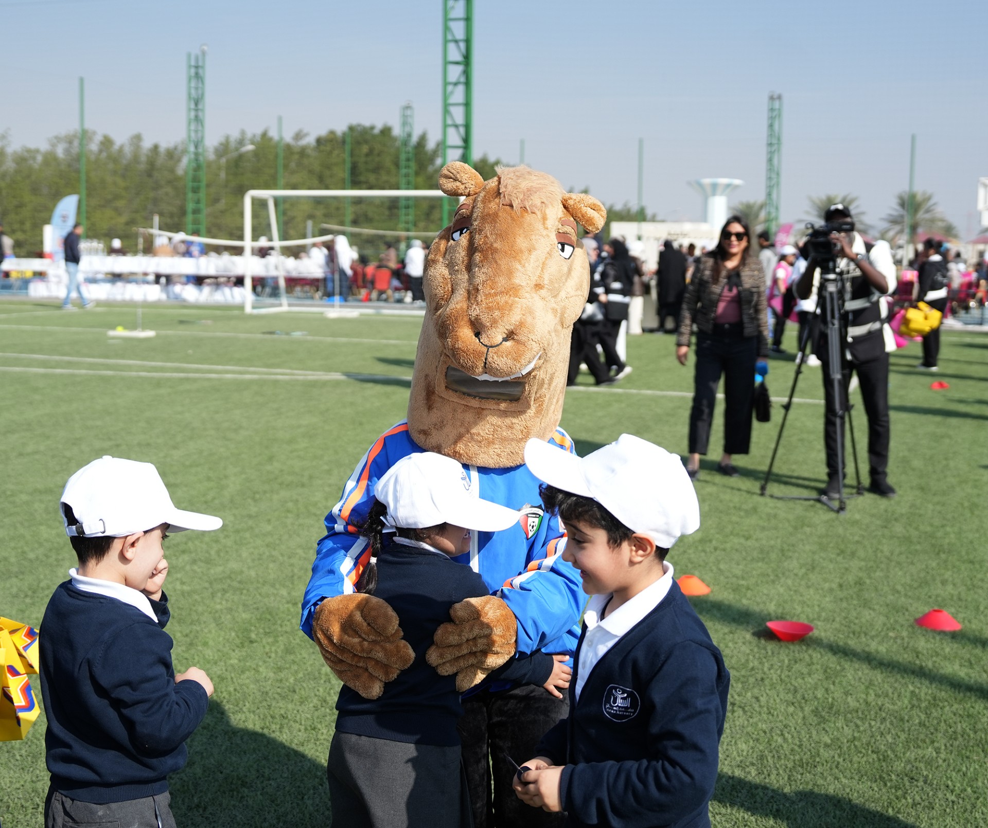 « ذوي الإعاقة» تنظم بالتعاون مع نفط الكويت و «هيئة الرياضة» يومًا رياضيًّا لذوي الإعاقة. الفعالية شملت عدة فقرات رياضية متنوعة مثل كرة القدم وكرة السلة وسباقات الجري والألعاب التنافسية التي أضفت أجواء حماسية وتفاعلًا كبيرًا 