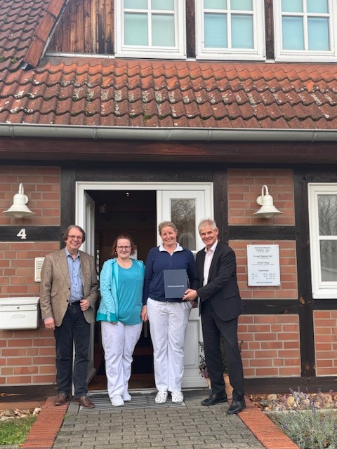 Die Hausärzteförderung ist ein voller Erfolg. Künftig wird noch schneller über die Förderanträge entschieden. Der Rat hat auf Vorschlag von Oberbürgermeister Frank  Klingebiel eine entsprechende Änderung der Förderrichtlinie beschlossen: salzgitter.de/pressemeldunge…