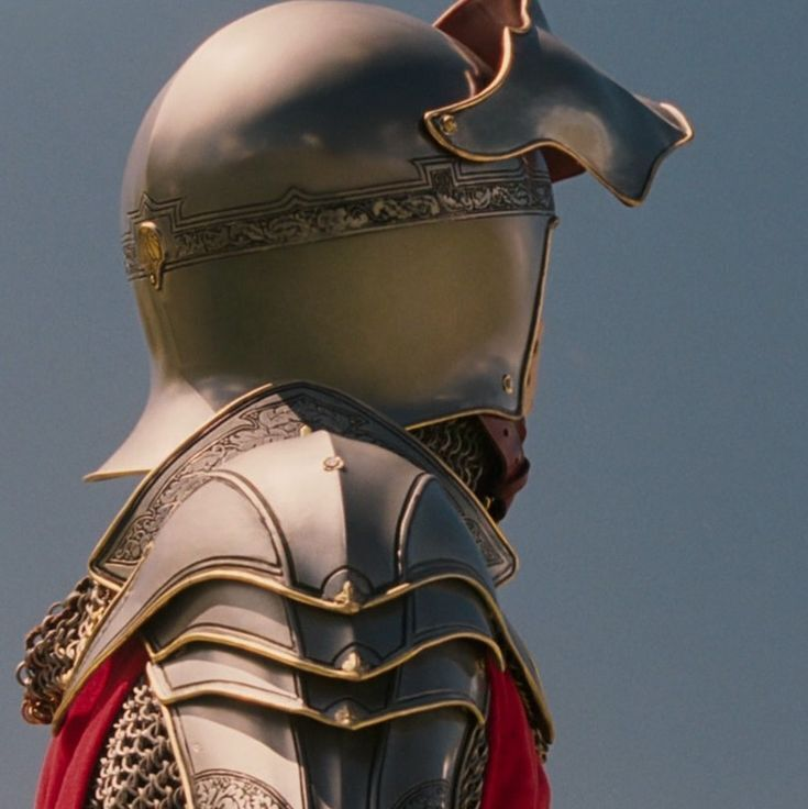 Knightly_Hist's tweet photo. Not only are the Narnia movies colorful

Their arms and armor in Narnia are genuinely better than 95% if what you see onscreen today. https://t.co/TkkWdGVHQ0