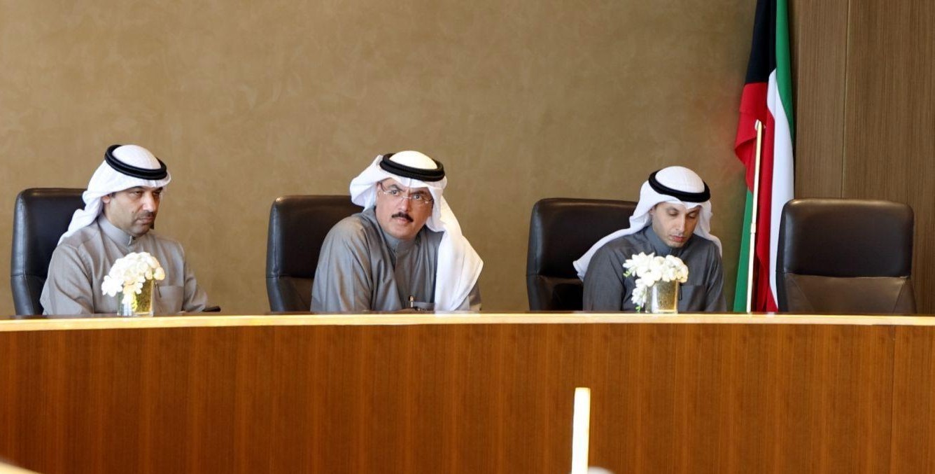 وزير التربية: تسخير الإمكانات المتاحة لتوفير بيئة تعليمية آمنة تحقق أفضل مستويات التحصيل العلمي. ترأس اجتماعًا موسعًا مع القيادات التربوية والإدارية للوقوف على احتياجات المدارس. أكد العمل على إزالة أي معوقات تعترض سير العملية التعليمية 