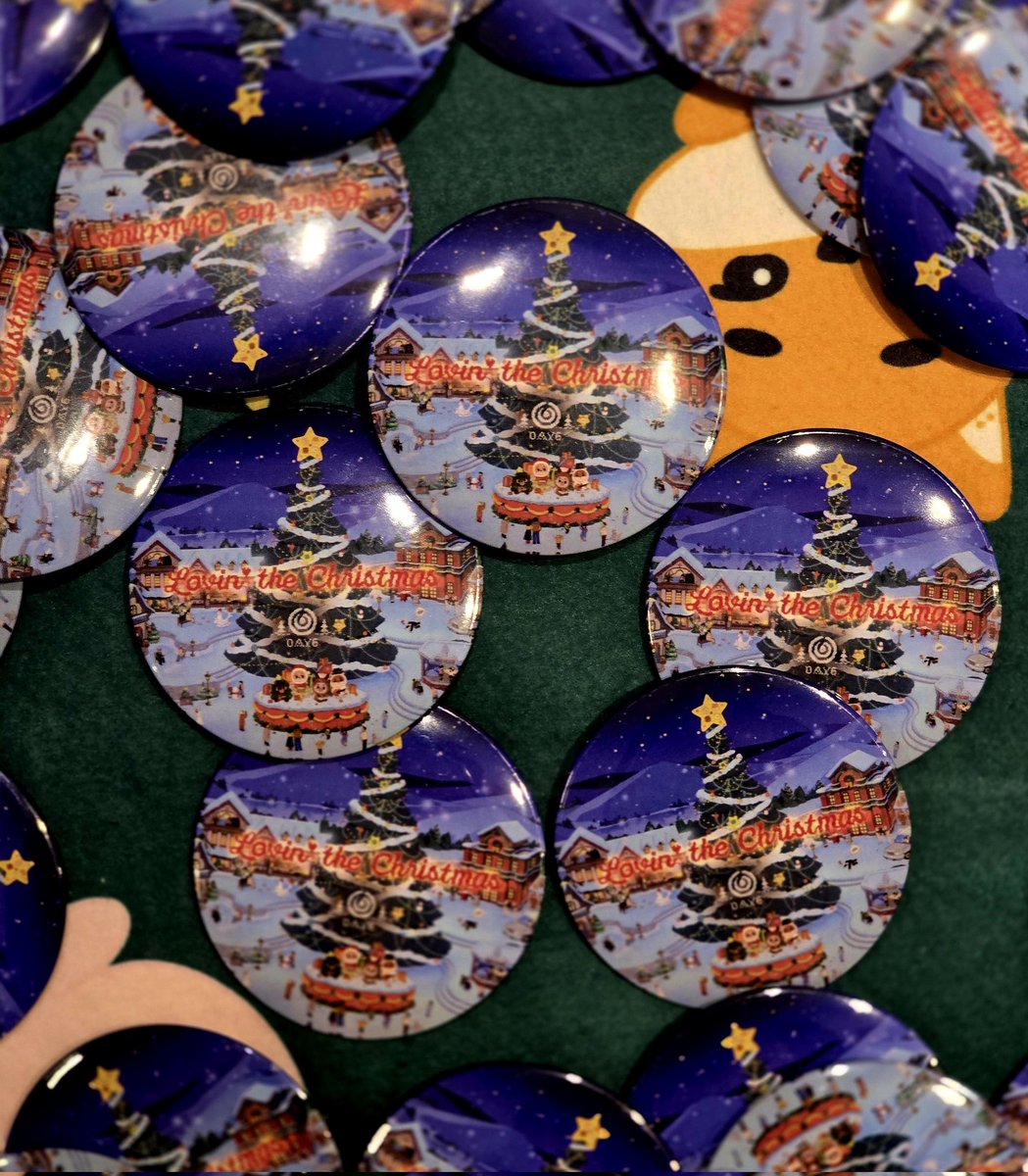 데이식스 첫 캐럴 🎄🎅
Lovin' the Christmas 🎵
발매 기념 #RT 이벤트 

🎁Lovin' the Christmas 핀뱃지
🎁마이데이만
🎁RT 하신 분 중 5분
🎁12.21 당발

반택비는 제가 내요😎
#데이식스 #DAY6 #Lovin_the_Christmas