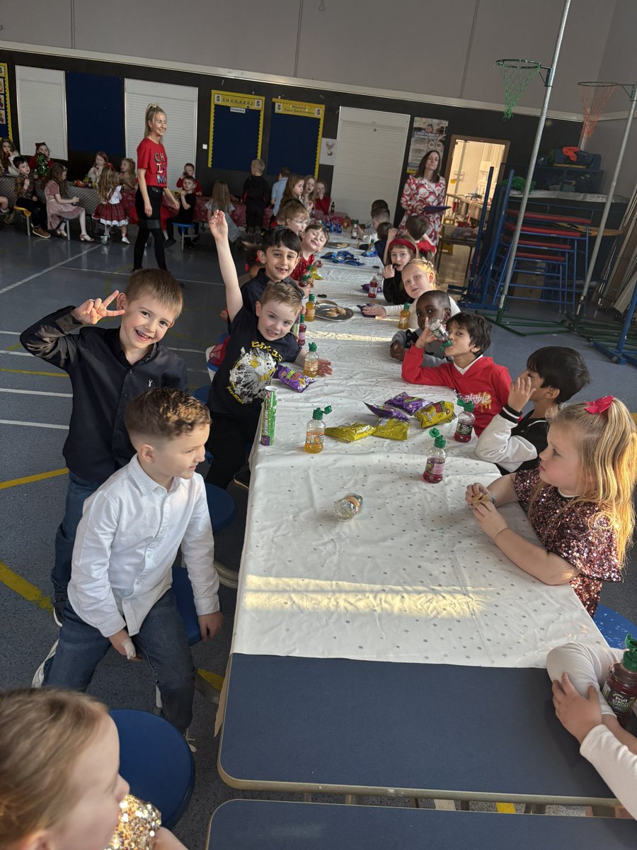 Mrs Meek tweet media