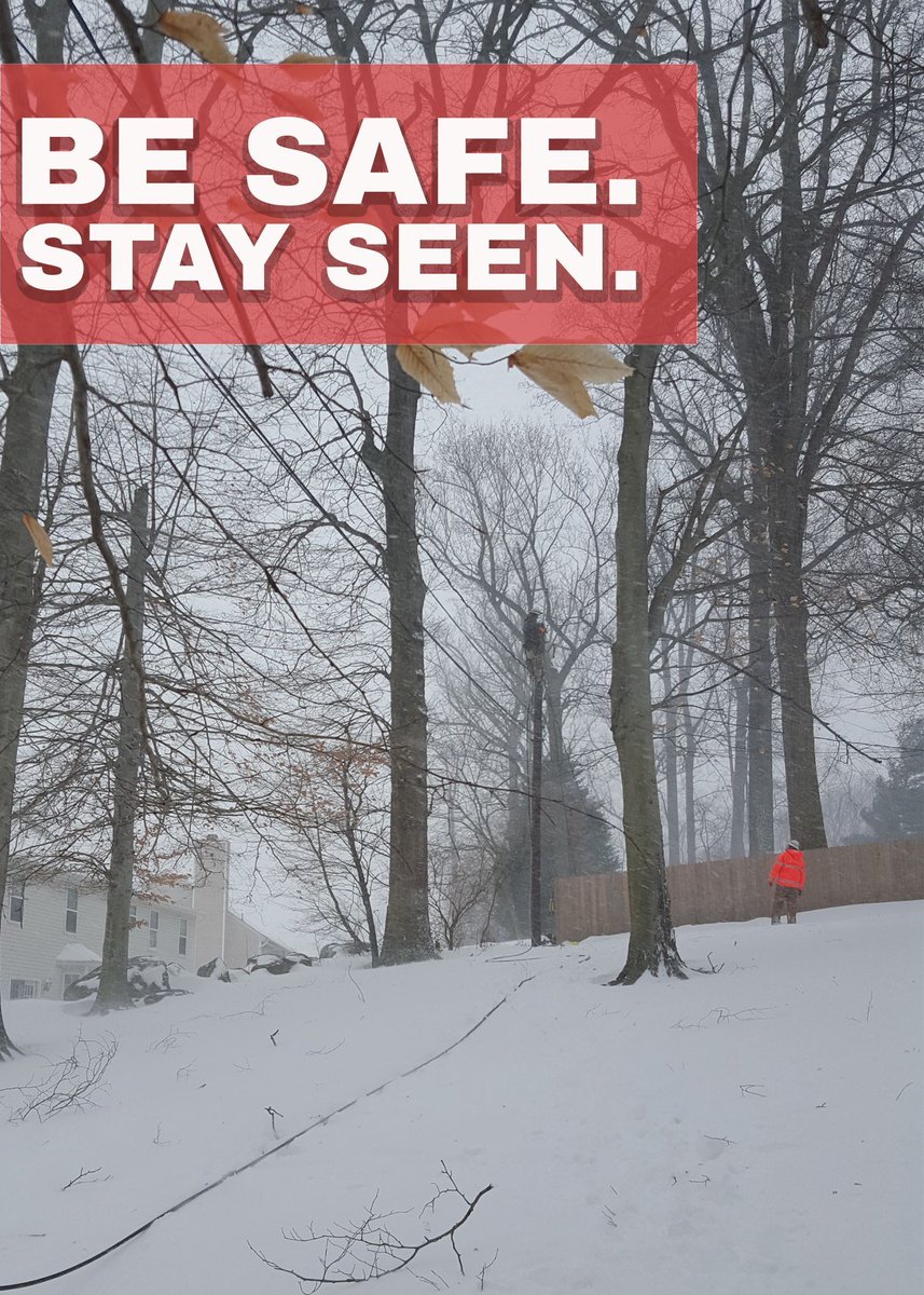 TimpsonTraining's tweet image. 🎄 Day 3 – 12 Days of Linemen Safety
Stay Visible 🦺 

In low lighting and snowy conditions, wear gear that stands out, incorporate reflective materials, and use headlamps. 

#SafetyFirst #SafetyMatters #Lineman #LineLife #StayVisible