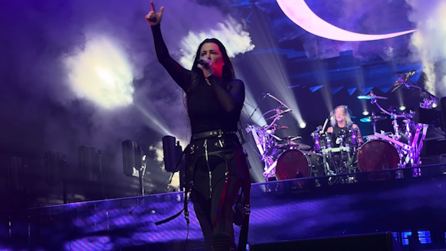 BLABBERMOUTHNET's tweet image. AMY LEE: EVANESCENCE's New Album Will Arrive In 2026 blabbermouth.net/news/amy-lee-e…