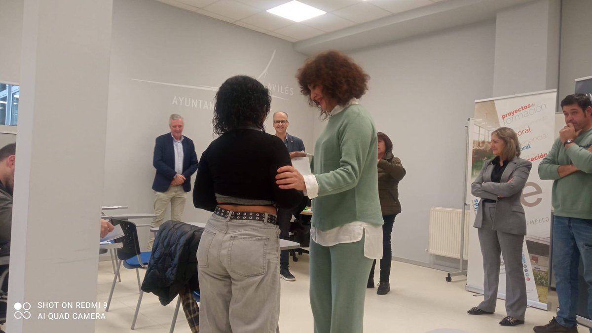 cc_aviles's tweet photo. Hoy hemos asistido a la clausura del 26 curso de Compromiso de Contratación, en este caso con  la empresa MOYNSA, del grupo ITURCEMI.
#compromisodecontratación 
#ccooaviles https://t.co/RG0d35DBPN