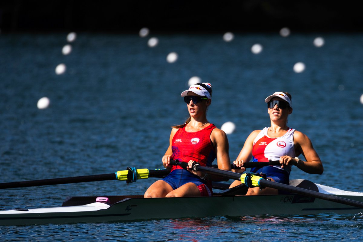 redbullCL's tweet image. ¡Las mellizas Abraham lo hacen de nuevo! Con su pasión por el deporte, impulsan una clínica de alto rendimiento para jóvenes talentos. 

Descubre cómo están transformando vidas 👉redbull.com/cl-es/cl-nica-… 

#Deporte #AltoRendimiento #MellizasAbraham