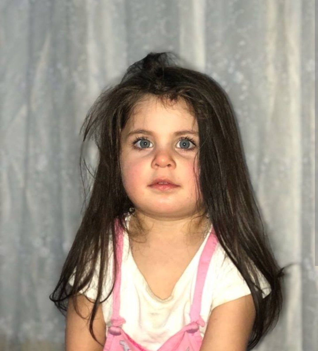 Siirt'in Kurtalan İlçesinde Bir Sokak Minik Leyla Aydemir'in Adını Taşıyacak

Siirt'in Kurtalan ilçesinde, Cumhuriyet Mahallesi'ndeki 219. Sokak'ın adı, belediye meclisi kararıyla "Leyla Aydemir Sokağı" olarak değiştirildi.

Kurtalan Belediye Meclisi, duygusal bir karara imza