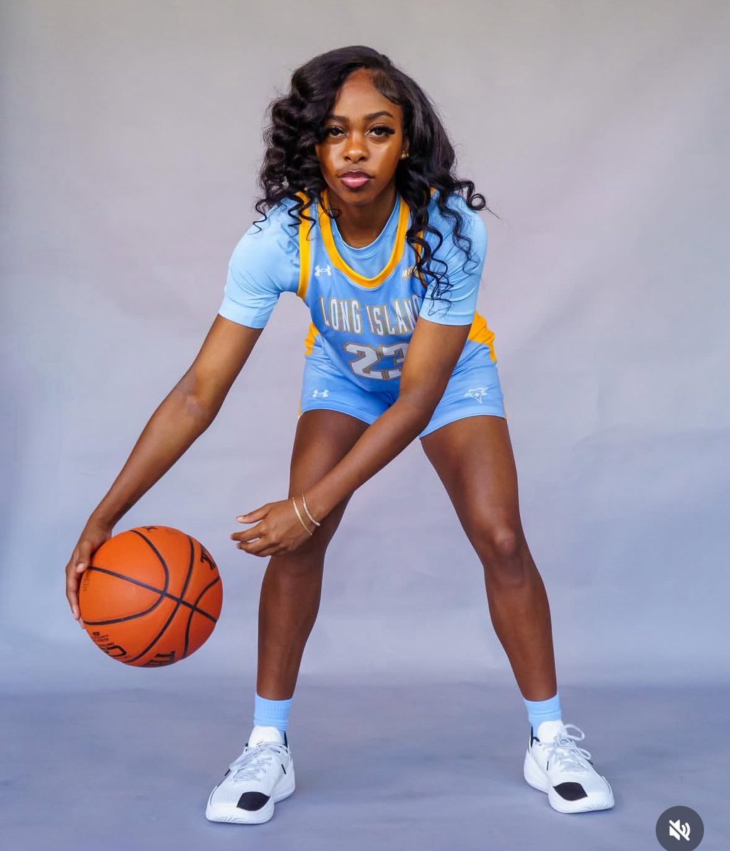 Just want to take a second to recognize Solangelei “Koko” Akridge. Had 23 pts, 4 assists vs Dayton and 18 pts vs Xavier in the same week. Playing great after countless hours of rehabbing her injury to get back. Really proud of you Koko ❤️ 