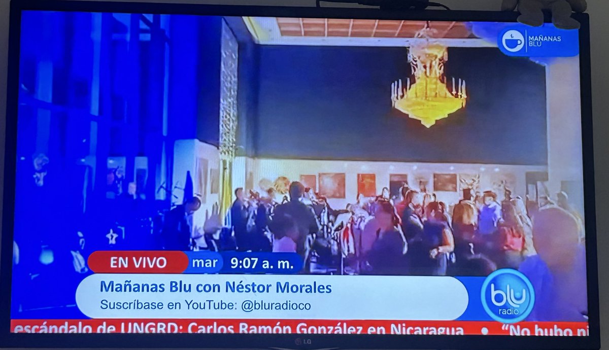 Carlos Ramón González en un concierto para delinquir