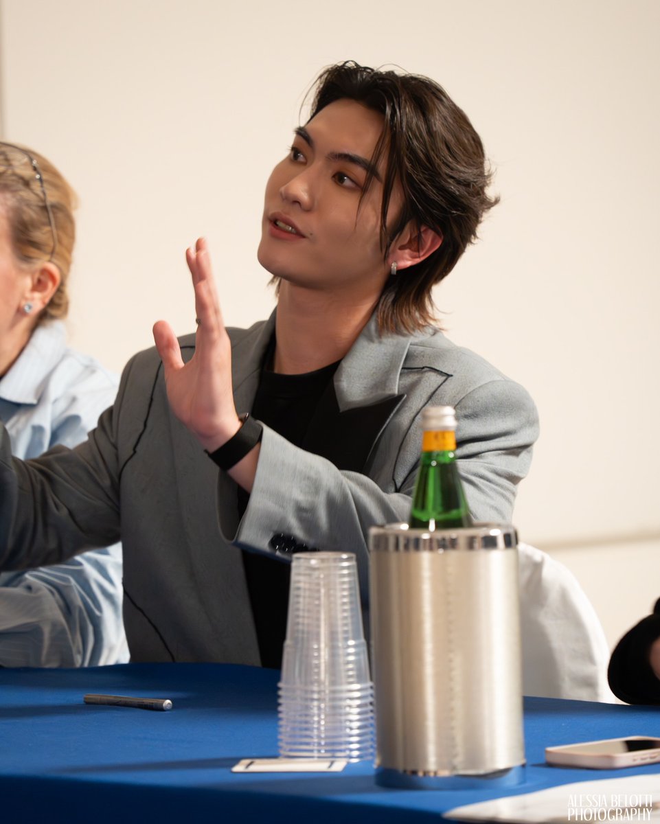 🗓2025.12.15 𝗨𝗽𝗱𝗮𝘁𝗲 : view_of_the_arts IG BOSSNOEUL IN ITALY