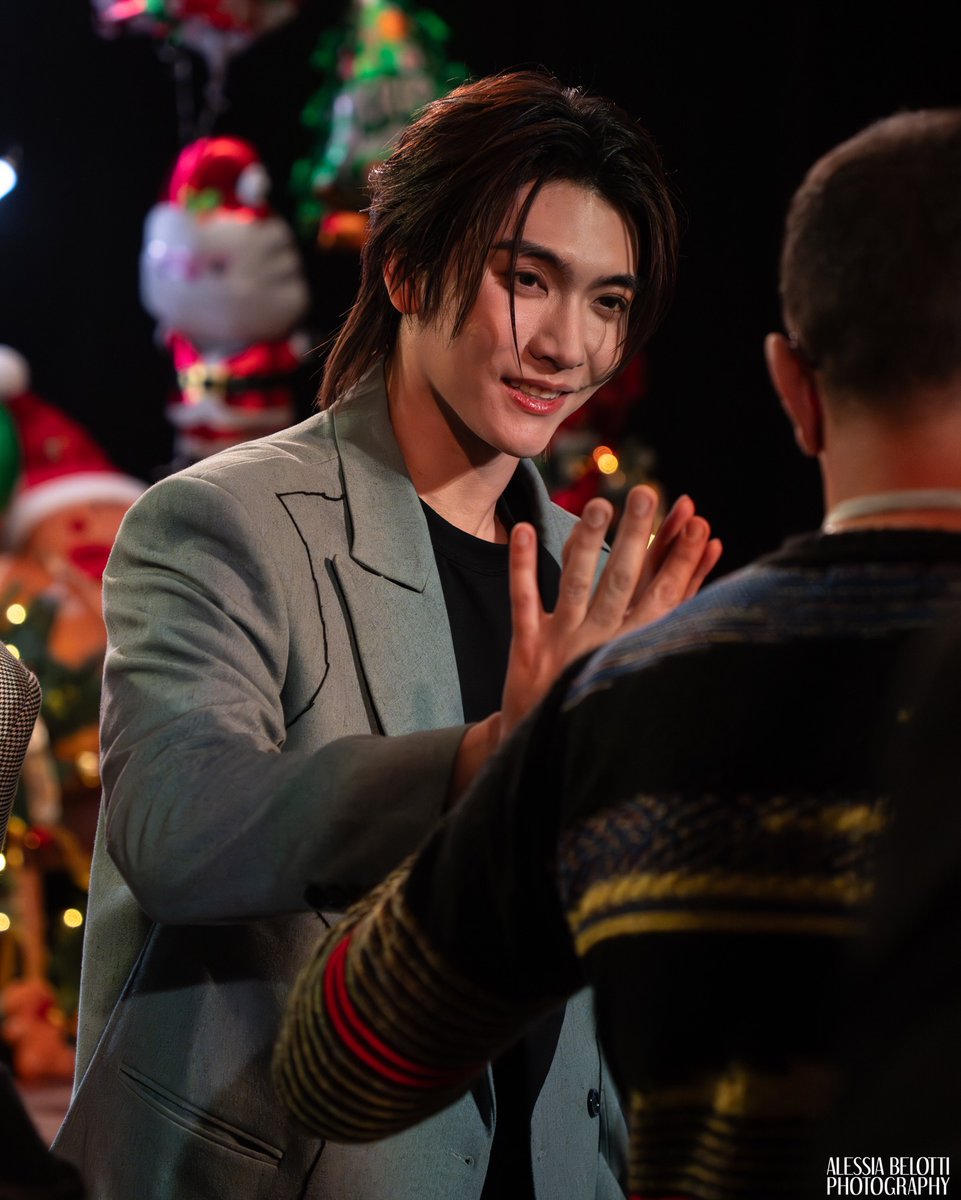 🗓2025.12.15 𝗨𝗽𝗱𝗮𝘁𝗲 : view_of_the_arts IG BOSSNOEUL IN ITALY