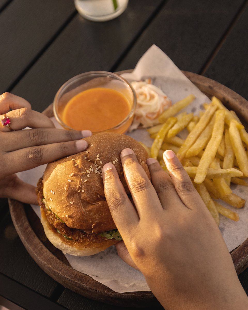 Every dish served at Ataraxis Grand &amp; Spa is more than just a meal; it's a vital part of your Fuvahmulah journey. We believe that delicious food should also perfectly fuel your adventures and aid in your rejuvenation.

Our culinary philosophy centers on fresh.