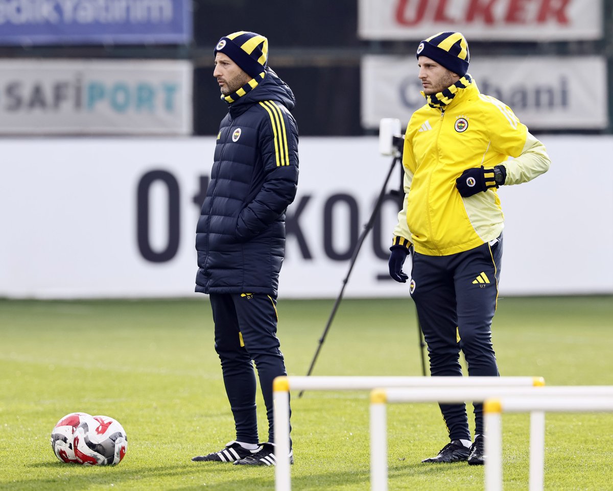 Fenerbahce's tweet photo. 📸 ikas Eyüpspor maçı hazırlıklarımıza başladık. 

#EYPvFB https://t.co/aznVfi0rv2