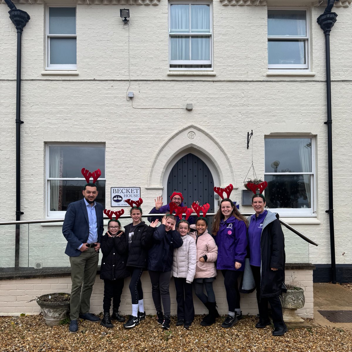 The General Manager from our Toyota Milton Keynes Centre was delighted to join the fantastic team from <a href="/RideHighMK/">Ride High</a> when they delivered Christmas gifts to residents at Becket House Care Home. 

Thank you to Ride High for all the incredible work you do 🎄
