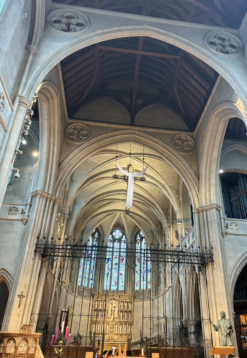 MAADRET's tweet image. We enjoyed a wonderful Year 7 carol service at St.Matthew’s church yesterday. Y7 were impeccable and the two choirs were amazing.  Very festive and joyous!