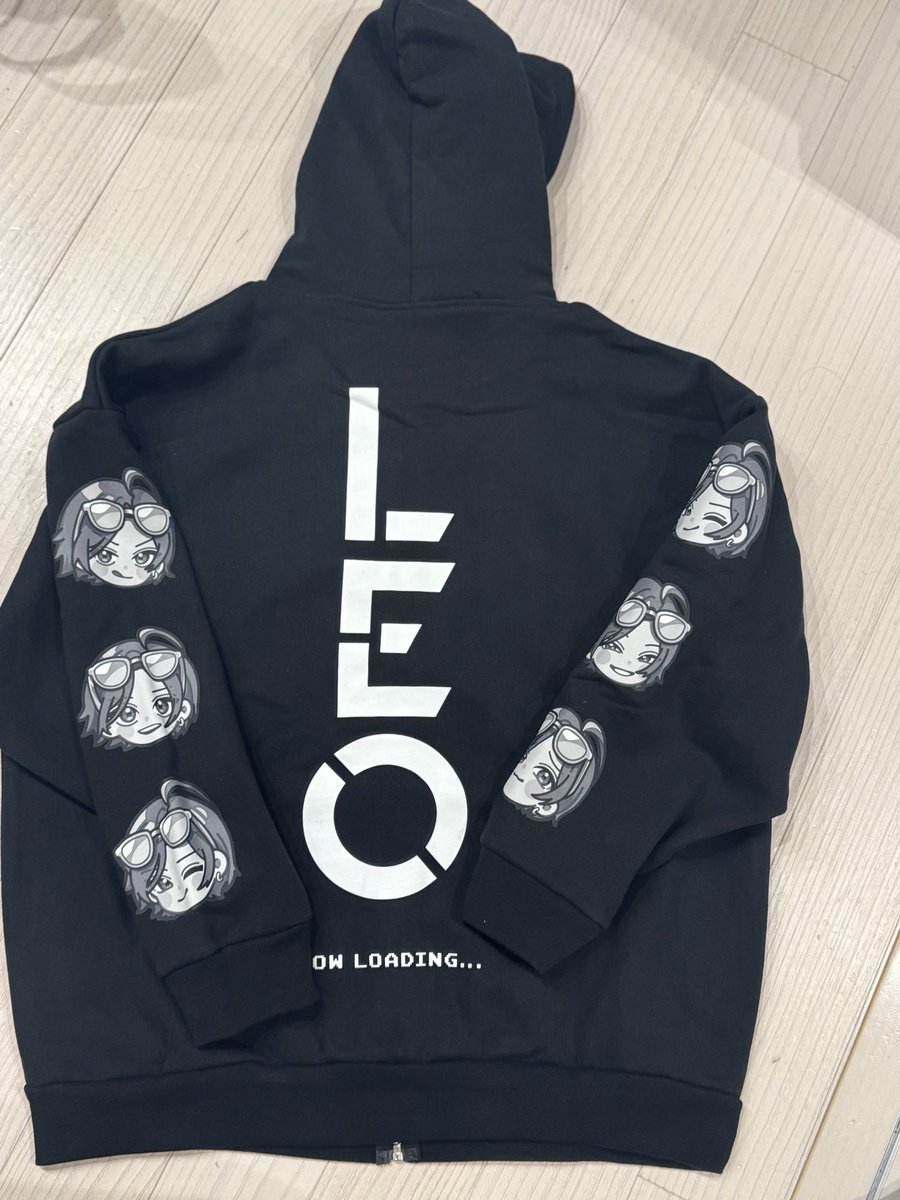 ふ*読様 山田涼介 LEO'S PLAYGROUND フード付きパーカー やったぁ😊 LEO