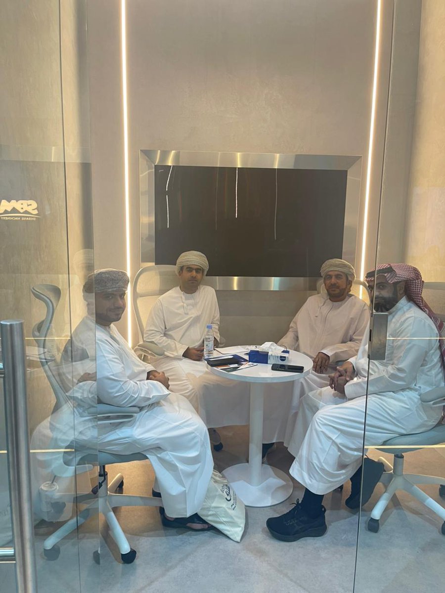 جانب من خدمتنا للمستثمرين والإجابة عن استفساراتهم القانونية في معرض (صنع في السعودية) 

Part of our service to investors and answering their legal inquiries at the (Made in Saudi Arabia) exhibition.

#نصنع_التمكين
#معرض_صنع_في_السعودية2025
 #شركة_3A_للمحاماة 
#استشارات_قانونية