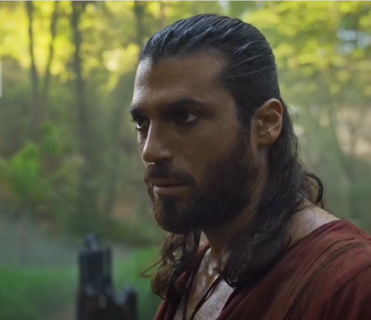 Procesando todo lo visto ayer. Una serie para ver mil veces y descubrir mil detalles nuevos. Can me ha emocionado y  transmitido todos los sentimientos del personaje: Dudas, dolor, amor, ira y me ha hecho vivir la historia como si yo estuviera alli 🧡⚔️
#CanYaman ⭐️
#Sandokan