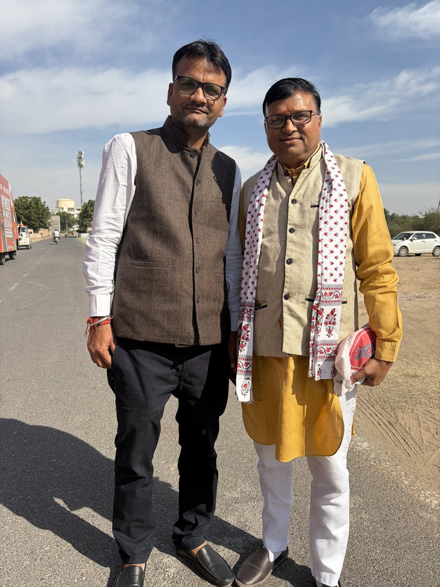 KojuRamBJP's tweet photo. 🎉 जन्मदिन की हार्दिक बधाई एवं शुभकामनाएँ 🎉

#सच्ची_बात कहने वाले
ईटीवी भारत के संभागीय ब्यूरो चीफ
भाई श्री अरविंद व्यास जी को जन्मदिन के पावन अवसर पर
हार्दिक बधाई व शुभकामनाएँ।

ईश्वर से कामना है कि आप सदैव स्वस्थ रहें, दीर्घायु हों और
निडर, निष्पक्ष एवं जनहित की पत्रकारिता के माध्यम से
समाज को निरंतर दिशा देते रहें।
