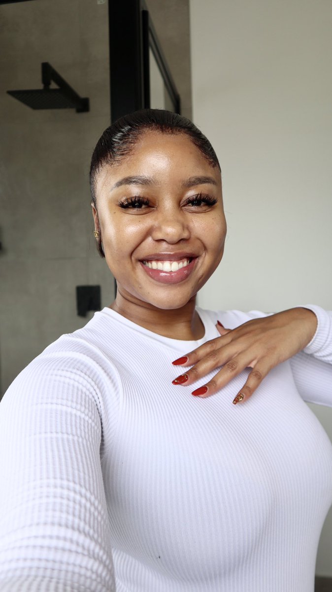 ZOOM IN for good skin. 🤩