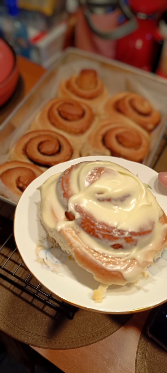 BlueJiExtras's tweet photo. Homemade Cinnamon Rolls https://t.co/lMAiX4mvBo