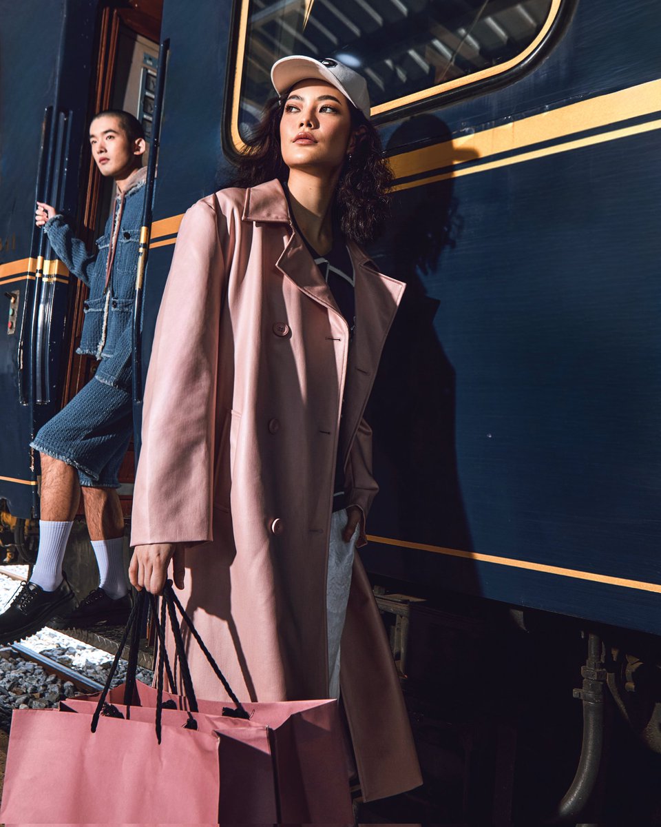 Platform stance. Pink intention. Denim backdrop. White accent. The Celebration Collection proves elegance is an attitude,  refined enough for editorials, cool enough for anywhere. PANIA celebrates in full color.

#CelebrationCollection
#CelebrationPania