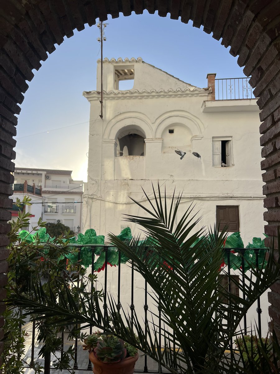 Hoy #MiTecho está en la #Axarquia región  que se encuentra en la parte oriental de Málaga, y que aún mantiene su propia moneda de cambio, el "axarco".