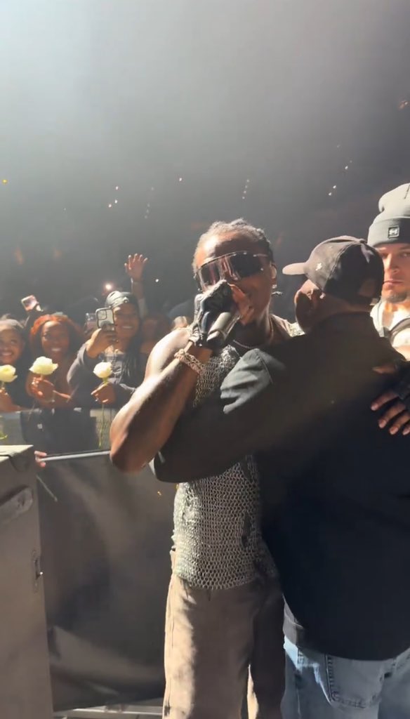 Thug’s dad went to another sold out Gunna show in Atlanta 🔥🫂