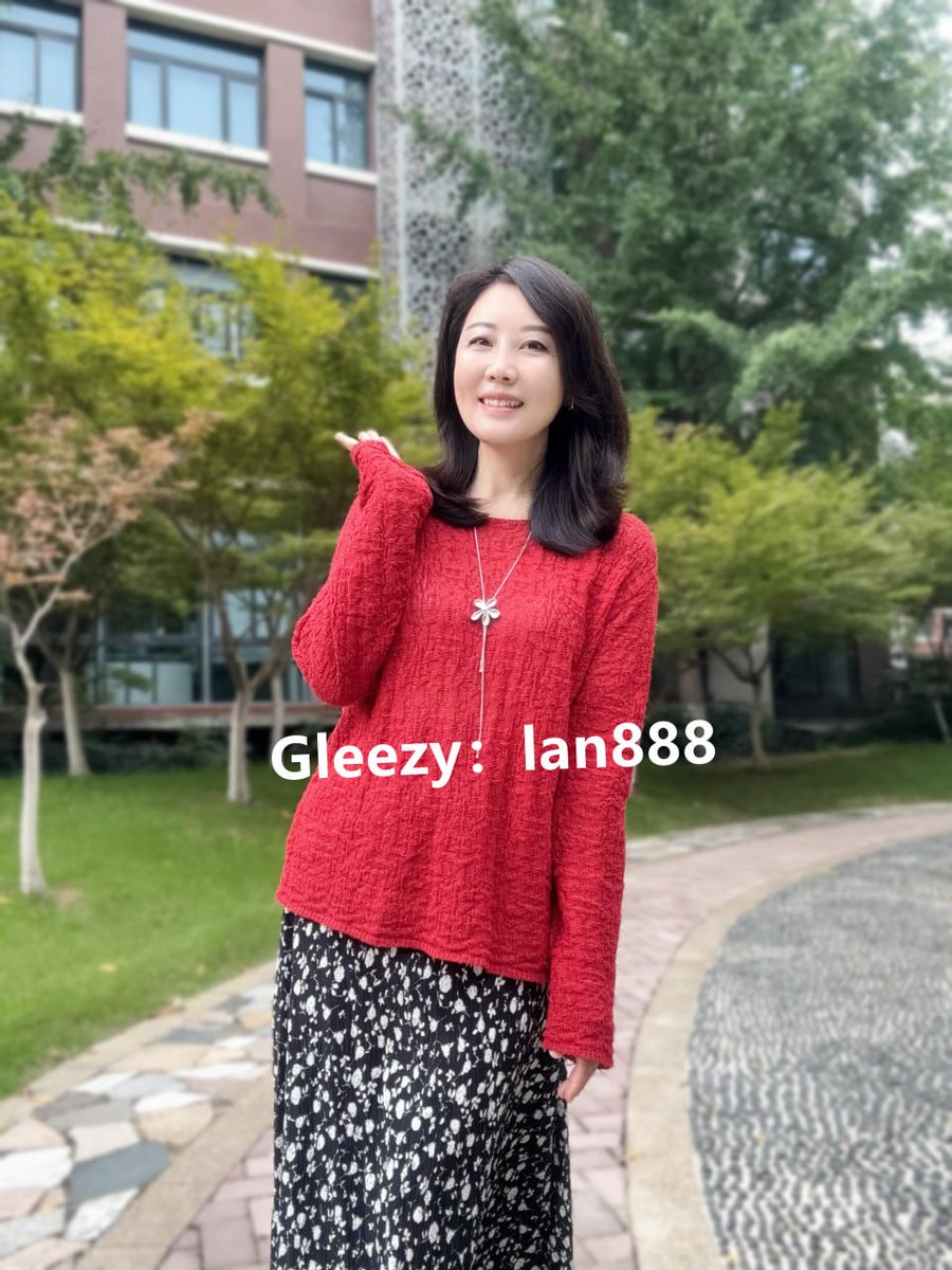 我家人很擔心我嫁不出去
畢竟40幾了 還帶個孩子 
不是年輕20歲青春少女
叫我多認識點朋友 說這樣機會更大 
年齡這麼大會被人嫌棄嗎？
#國文老師兼職 https://t.co/9nMJWLE7XV