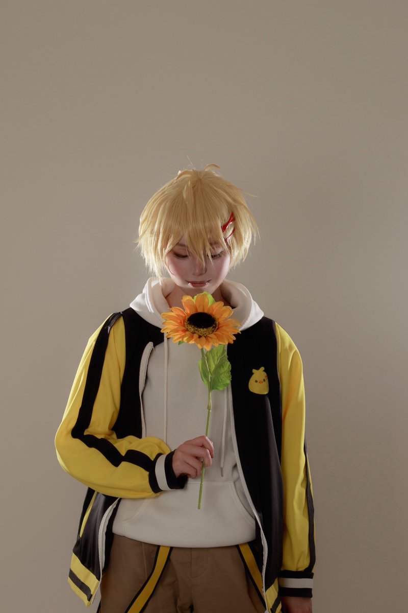 ⚠︎Cosplay 

　いつも黄色い 愛のカタチ

📸▷<a href="/shiiima0240/">しーま。</a> 

·