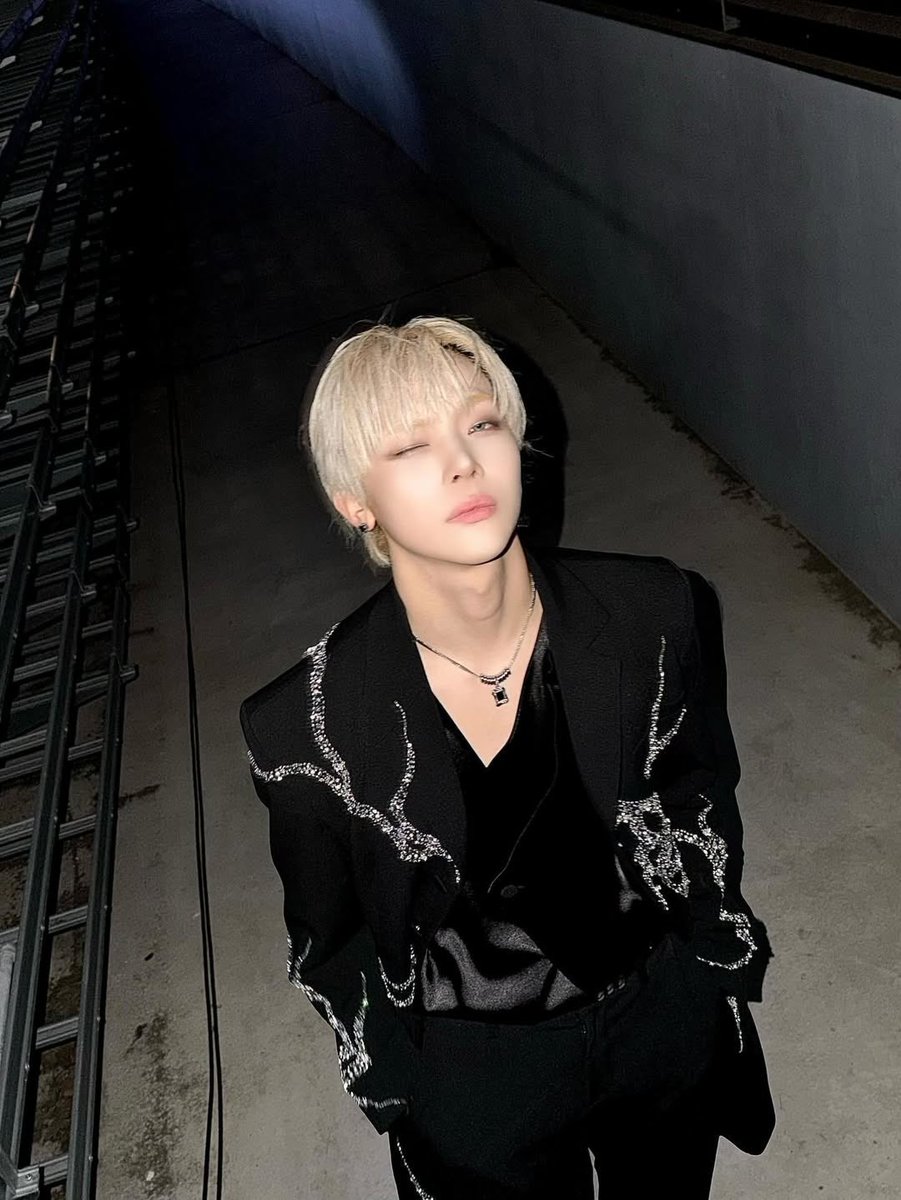 niixholaas's tweet photo. 알바하다 말고 이거 보니까 지갑에 자식들 사진 넣어두고 다니시는 가장의 마음을 알 것 같음 https://t.co/ByBuHvUunx