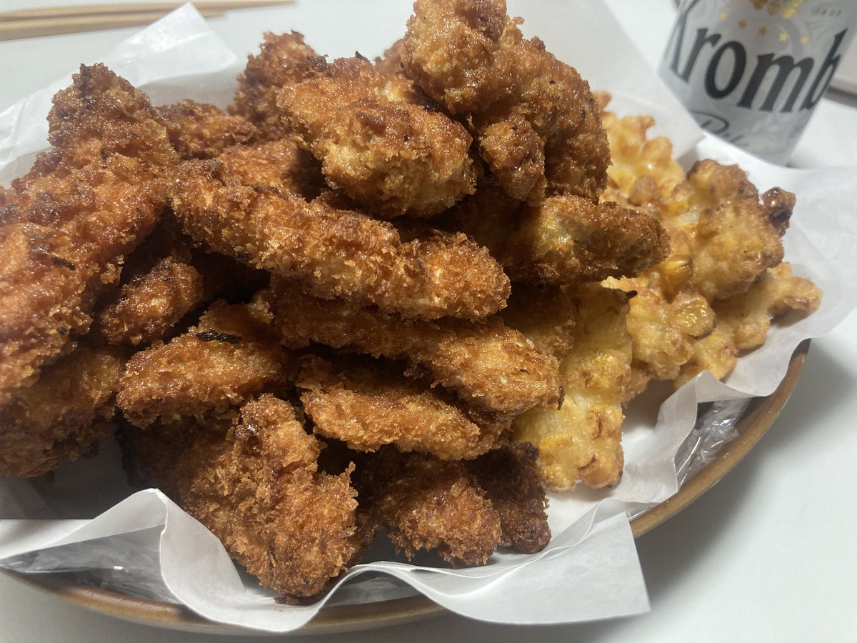 いいかい学生さん、とんかつをね…

とんかつとコーン揚げてもらった〜(๑´ڡ`๑) 

#あいすぴおうちごはん