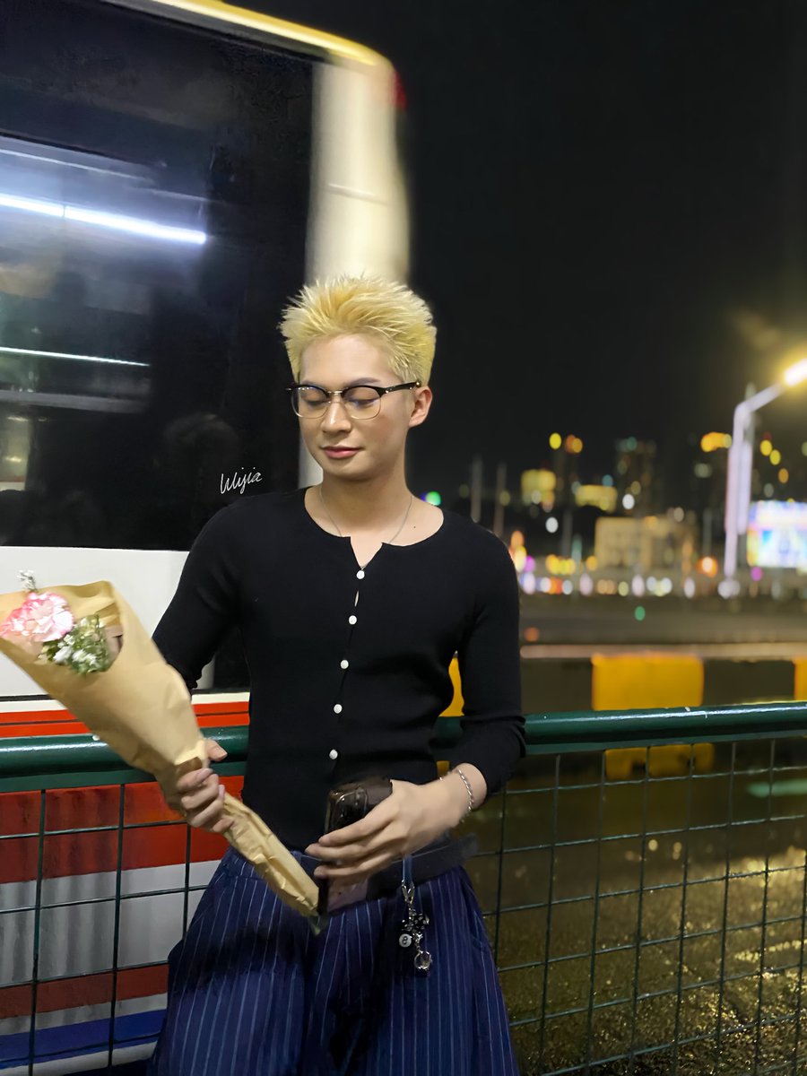 [12152025] #6ENSE_LA 

so boyfriend coded🩷

#SulongPPOP2025
#6ENSE
<a href="/6ENSEofficial/">6ENSE</a>