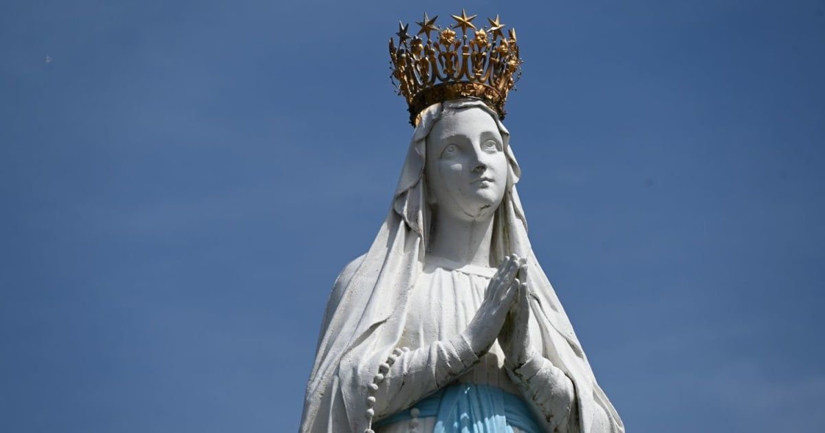 Booking is now open for next year's #Brum2Lourdes Pilgrimage. Travel and accommodation options have been released. Full details on our website buff.ly/WMdhMhZ Next year's theme is "Hail, full of grace, the Lord is with thee."