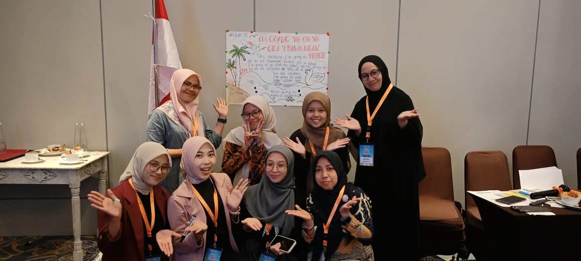 pptpuspita2's tweet photo. NATIONAL CONFERENCES 2025

Turut hadir di acara seminar nasional Mentari X Asta yang diadakan di Hotel Santika, Surabaya, rasanya bersyukur dan happy 🥹❤️

Semoga selalu ada keinginan belajar dan bertumbuh, selalu! ✨

#nationalconferences
#mentarixasta https://t.co/MsEM8vwY39