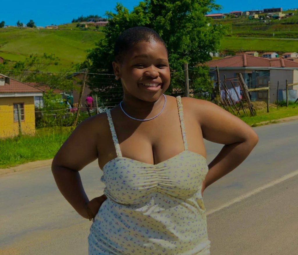 Man’s NOT Barry Roux tweet media