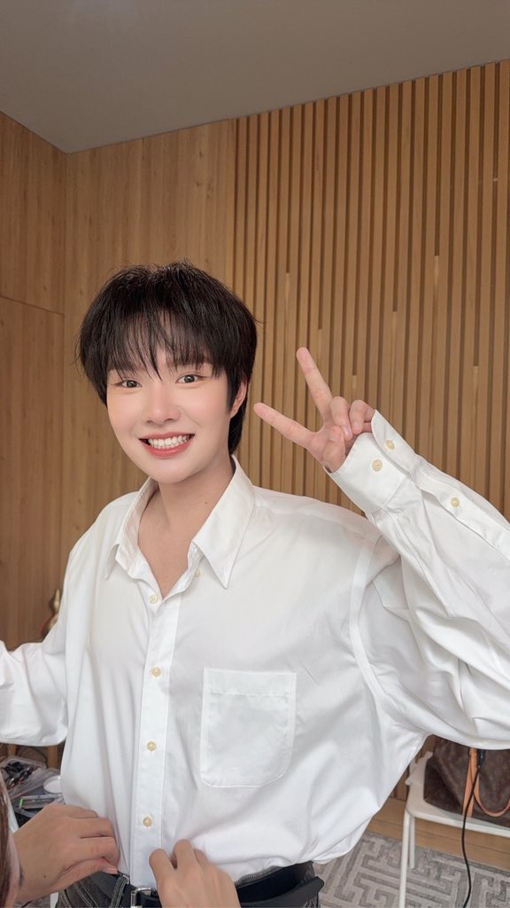 Aexyja_'s tweet photo. ดีใจที่น้ำปิงถูกรายล้อมไปด้วยความรัก ความหวังดี ไม่จำเป็นต้องเข้มแข็งตลอดเวลาแค่เป็นน้ำปิงในแบบที่เป็น ก็มีค่ามากแล้วข���ให้ทุกก้าวต่อจากนี้เต็มไปด้วยรอยยิ้ม และความรักโอบกอดนะคับลูกหัวใจปุ๋งเสมอ 🤍🐰
-ภูมิใจในในตัวน้ำปิงมากเลย-
 
#กล่องกําลังใจให้น้ําปิง https://t.co/26nH7zdDj3