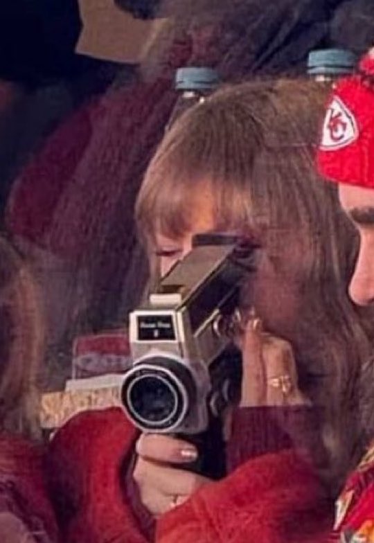 xtorturedchloe's tweet photo. “ you’re doing amazing sweetie” https://t.co/zJpImqtTvQ