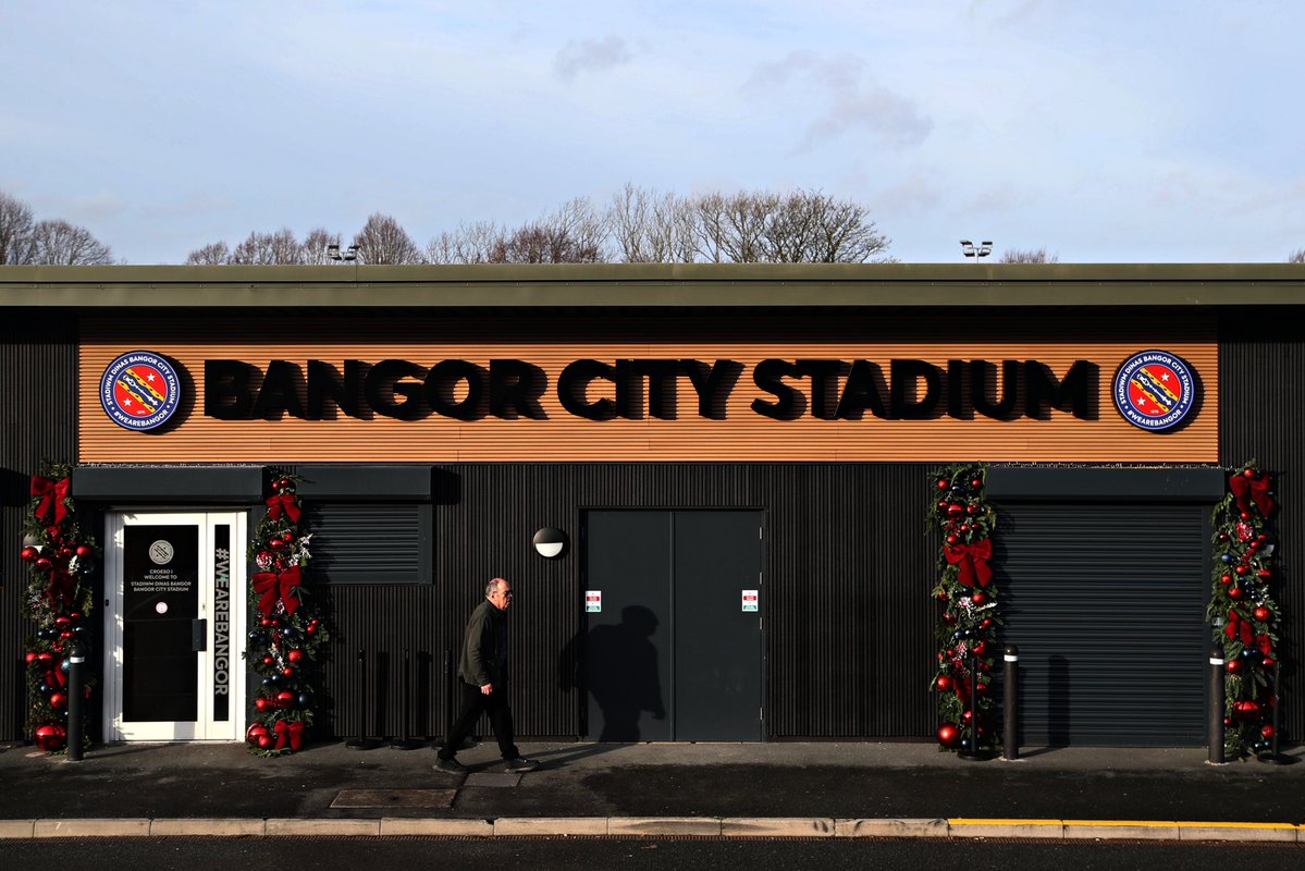 sameaden's tweet image. 🔵CPD Dinas Bangor 1876 2 - 0 Trefelin BGC 🔴

Copyright - Sam Eaden/FAW