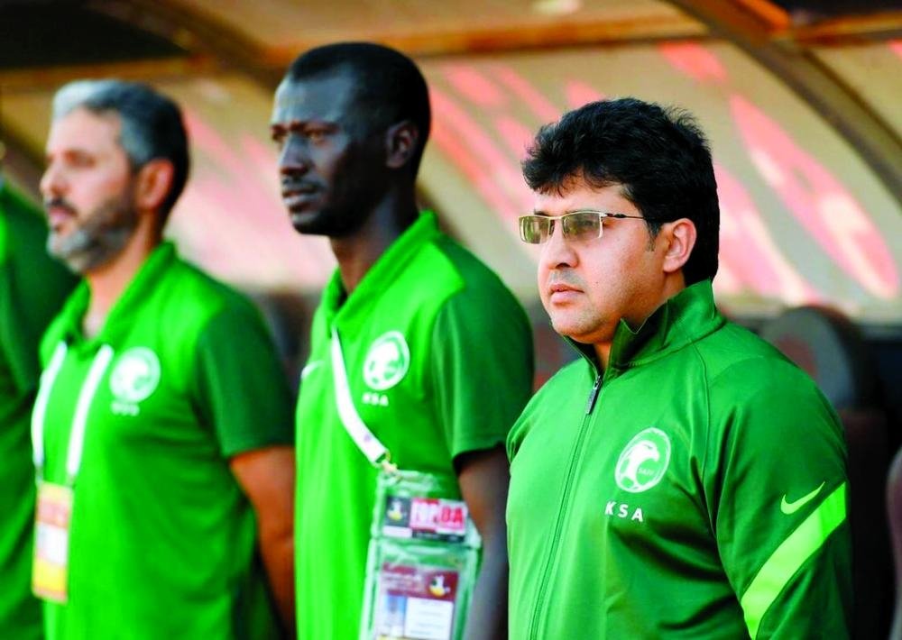 ___8a1's tweet image. الشجاعة الحقيقية مو في الأسماء الكبيرة ولا في العقود الضخمة،
الشجاعة إنك تثق بابن البلد وتعطيه الفرصة الكاملة لقيادة المنتخب
المدرب الوطني يفهم اللاعب،  ويحس بالمسؤولية قبل أي شيء.
ليش دايم نخاف من القرار الجريء؟
أحيانًا الإنجاز يبدأ بخطوة شجاعة… مو باسم أجنبي.
#السعوديه_الاردن