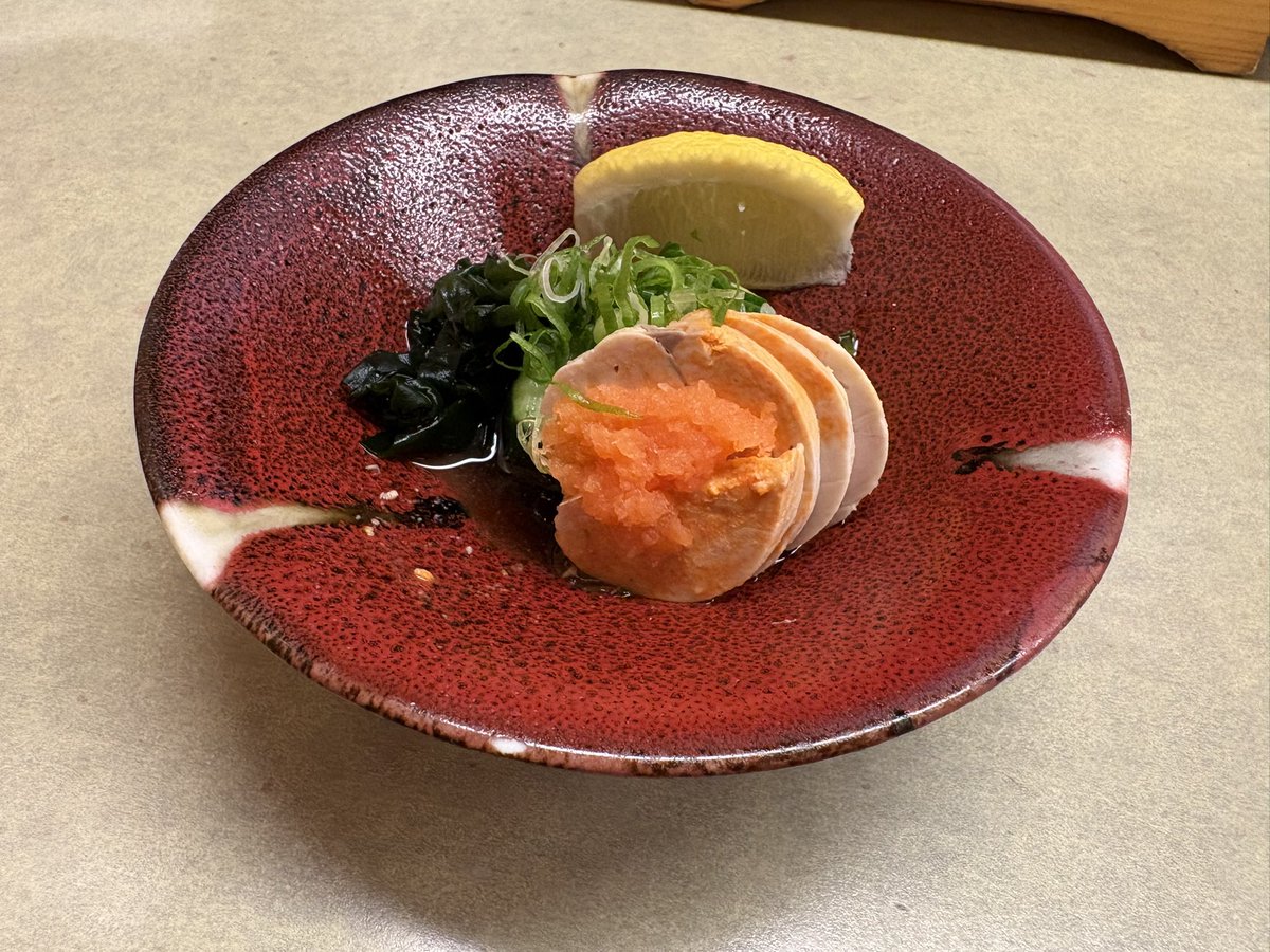 inshintei's tweet photo. ども！陰唇亭ビラ子です！
大阪憧れのうなぎバターを食べにじねん 鰻谷南通り店さんへ🍣
太過ぎず長過ぎず理想通りの黒光りするおちんこにバターが鎮座したジャンクなおしゅしでお口いっぱいしあわへぇぇ〜
上方らしいギュッと締まったボディのカニサラダに蕩けるあん肝でお口の滑りも良くなり大満足☺️ https://t.co/xQ6yAv4LTB