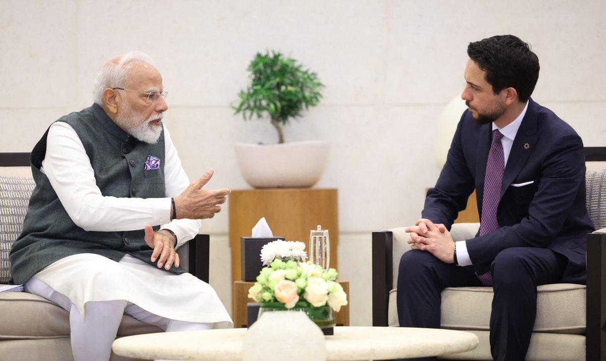 PMOIndia's tweet photo. During his visit to Jordan, PM @narendramodi had extensive interactions with His Royal Highness Crown Prince Al-Hussein bin Abdullah II. https://t.co/UiOQjzck5o