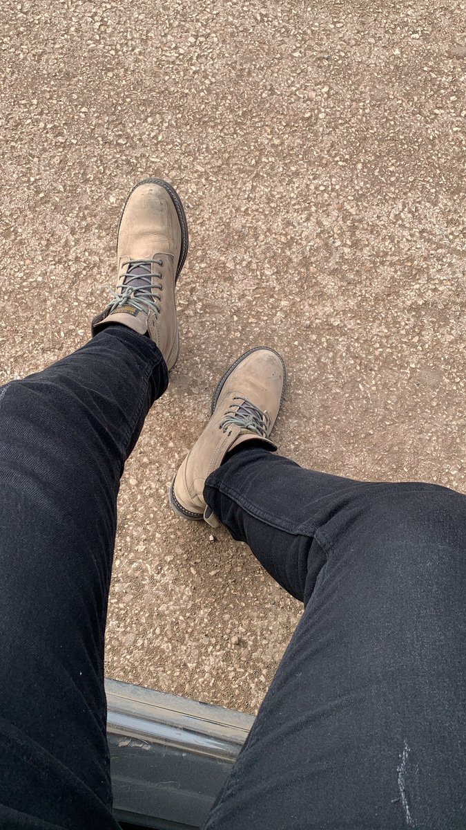 Alfa erkeğe enayilik yapmak isteyen ezikler doluşun faturalarımı sokacağım size 😈💶

#finansalköle #finansalköpek #finansalenayi #ayakfetişi #ayakkölesi #malesub #maleslave #malefeet #foot #feetworshi̇p #sahip #erkekayağı #sakso #pissing #scat #slaping